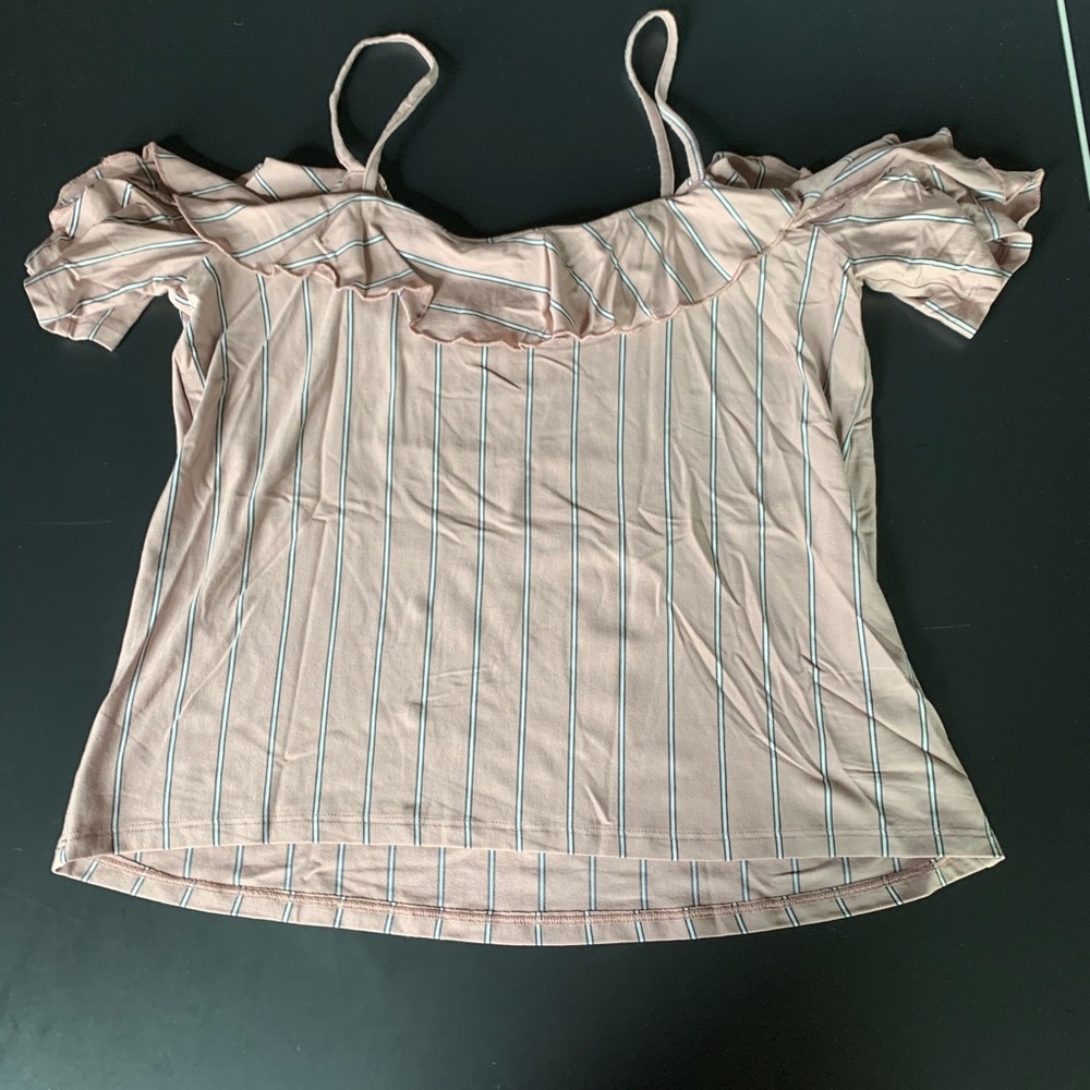 Soft and Sexy off the shoulder AE top!